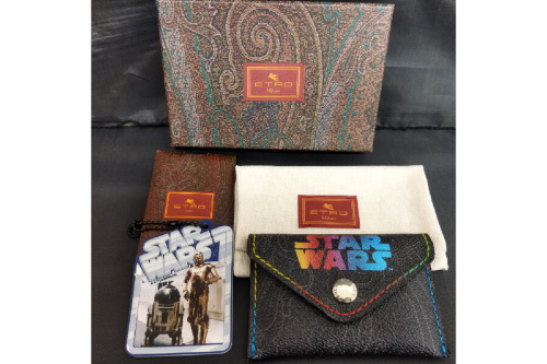 カードケースのエトロ（ETRO）