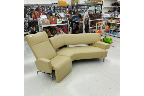 家具のソファー