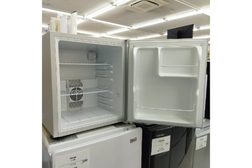 電子冷蔵庫