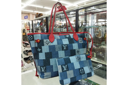 バッグのトートバッグ