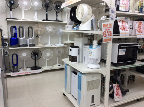 扇風機の壁掛け扇風機