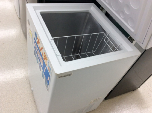フリーザーの上開きタイプ