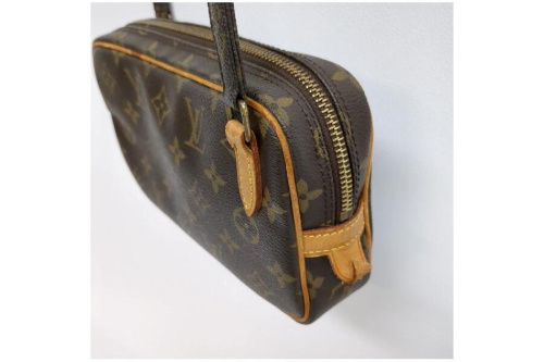 ショルダーバッグのルイ・ ヴィトン（LOUIS VUITTON）