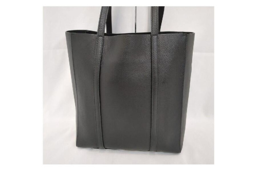 トートバッグのバレンシアガ（Balenciaga）