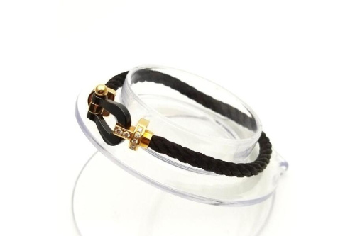 ジュエリーのブレスレット