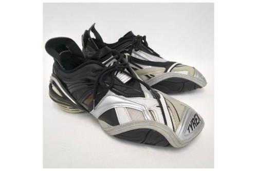 スニーカーのバレンシアガ(Balenciaga)