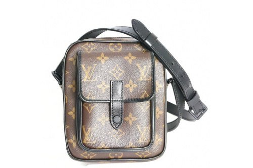 バッグのショルダーバッグ