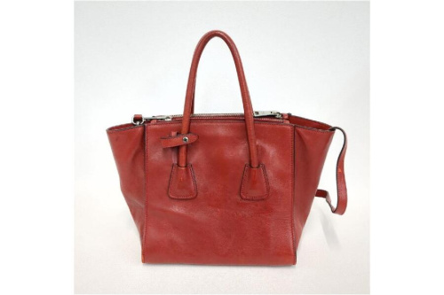 プラダ（PRADA）
