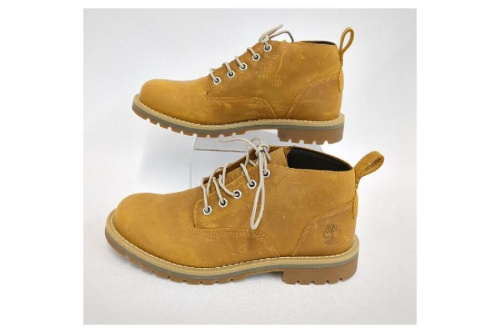 チャッカ ブーツ