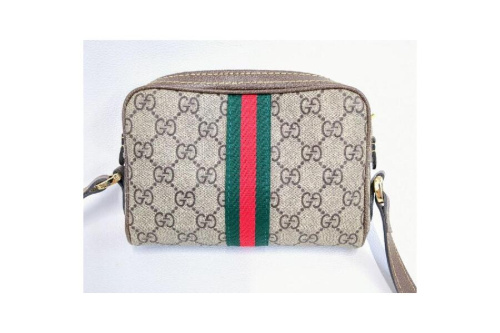 ショルダーバッグのグッチ（GUCCI）