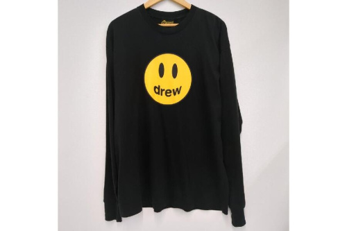 ファッションのTシャツ