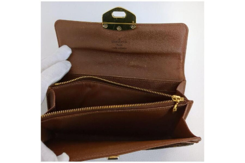 ルイ・ ヴィトン（LOUIS VUITTON）