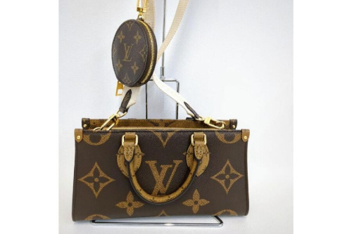 ショルダーバッグのルイ・ ヴィトン（LOUIS VUITTON）