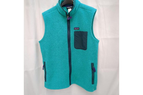 ファッションのトップス