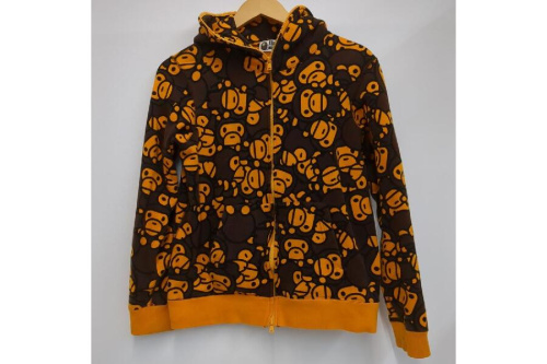 ファッションのパーカー