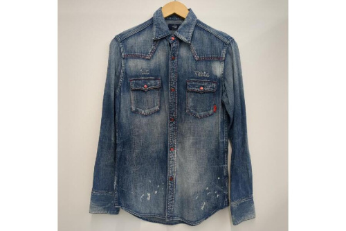 ファッションのトップス