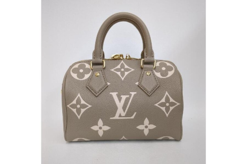 ショルダーバッグのルイ・ ヴィトン(LOUIS VUITTON)