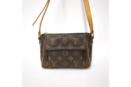 ショルダーバッグ