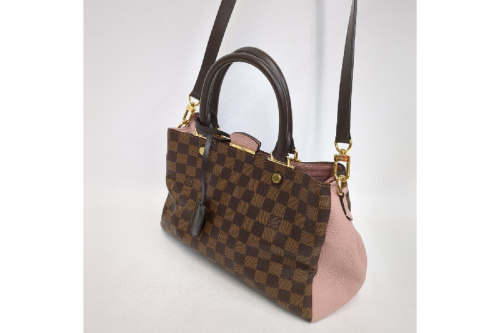 バッグのショルダーバッグ