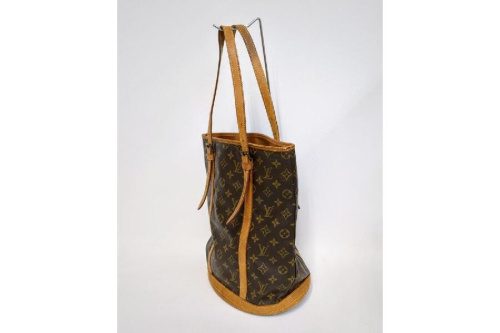 ショルダーバッグのルイ・ ヴィトン（LOUIS VUITTON）