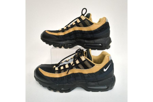 ナイキ（NIKE）のエアマックス95(AIR MAX95)