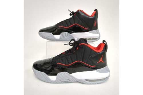 ナイキ（NIKE）のジョーダン ステイロイヤル