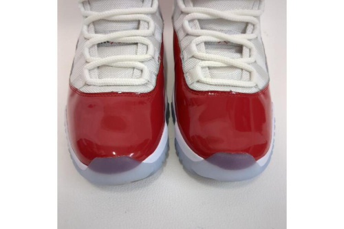 ナイキ（NIKE）のアジョーダン11 レトロ