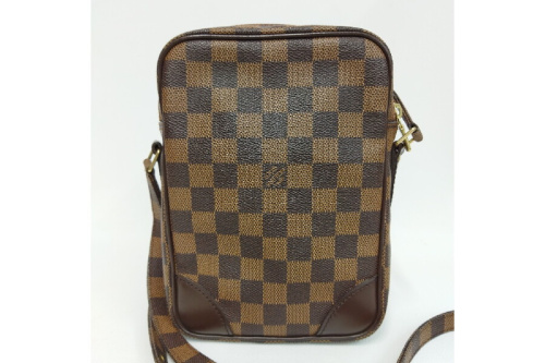 ピックアップ静岡登呂店 リサイクルショップのブランド品 買取 販売