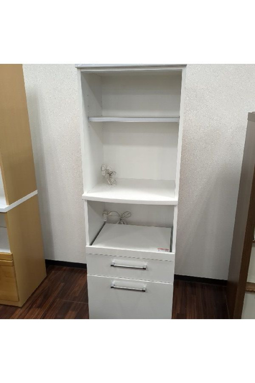 家具の食器棚