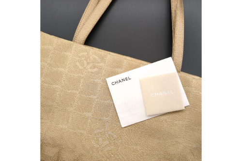 ハンドバッグのシャネル(CHANEL)