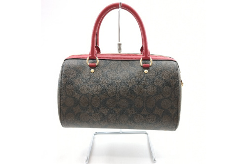 ハンドバッグのコーチ（COACH）