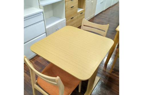 家具のダイニングセット
