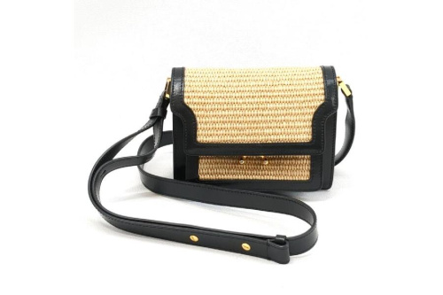 バッグのショルダーバッグ