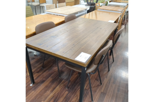 家具のダイニングセット