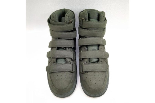 スニーカーのナイキ（NIKE）