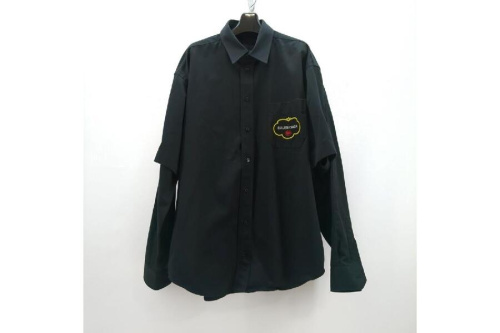 ファッションのトップス