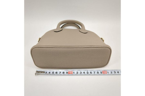 ボナバンチュール(BONAVENTURE)のミニエマバッグ22