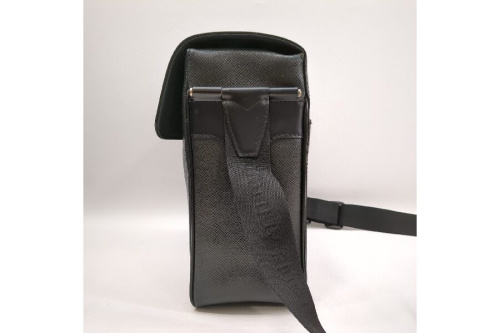 ショルダーバッグのルイ・ ヴィトン（LOUIS VUITTON）