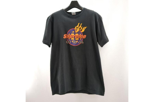 ファッションのTシャツ