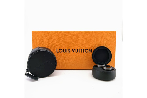 AV機器のイヤホン