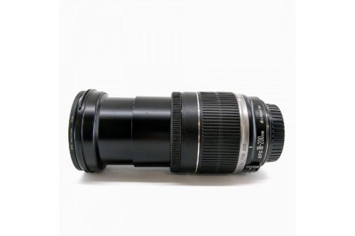 カメラレンズのキヤノン（Canon）