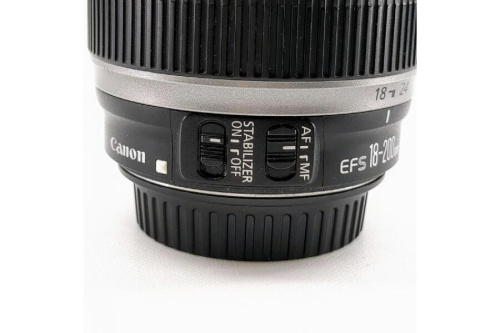 EF-S18-200mm F3.5-5.6 IS