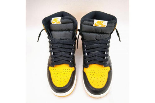 スニーカーのナイキ（NIKE）