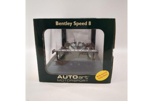 オートアート(AUTOart)のベントレー スピード8