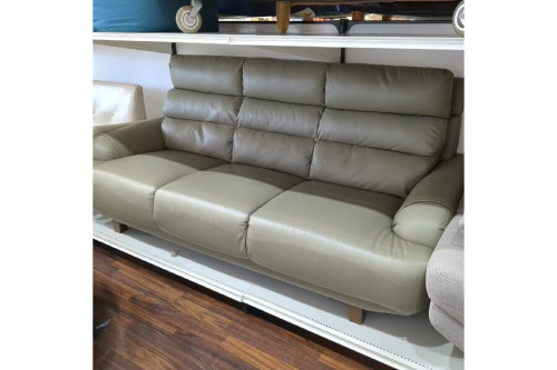 家具のソファー