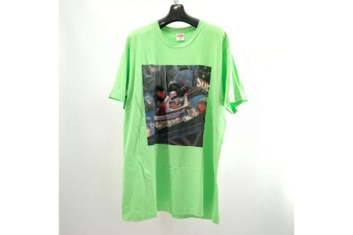 ファッションのTシャツ