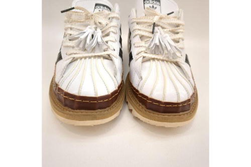 アディダス（adidas）のクロット