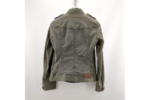 ジャケットのバーバリー(Burberry)