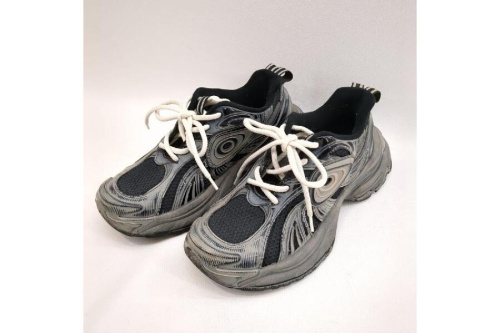 シューズ・靴のスニーカー