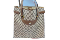 グッチのGUCCI 